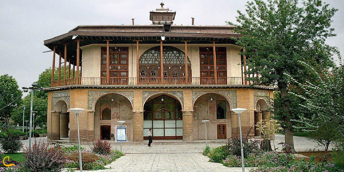 عکس موزه عمارت چهل ستون یکی از موزه های قزوین