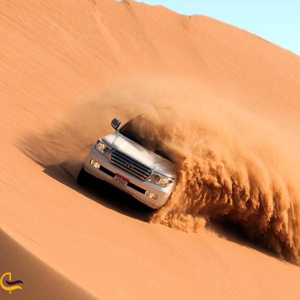 رانندگی در تپه Dune bashing از جاذبه های تفریحی قطر