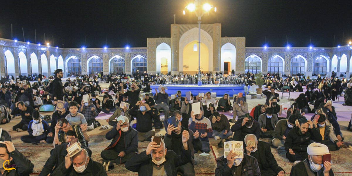 مراسم شب بیست و هفتم ماه رمضان در لاله زار کرمان