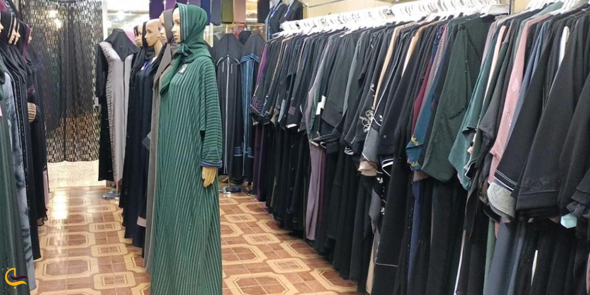 عکس عبایه‌ها در طرح و رنگ‌های مختلف در بازار دوحه قطر