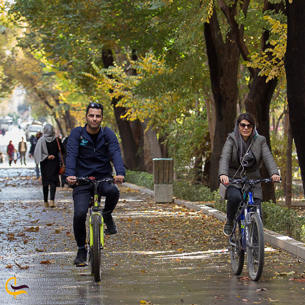 عکس مسیرهای دوچرخه‌سواری و پیاده‌روی از جاهای تفریحی اصفهان