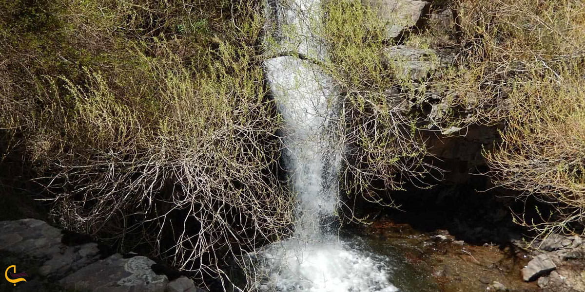 عکس آبشار دگاهی ازجاهای دیدنی اطراف زنجان