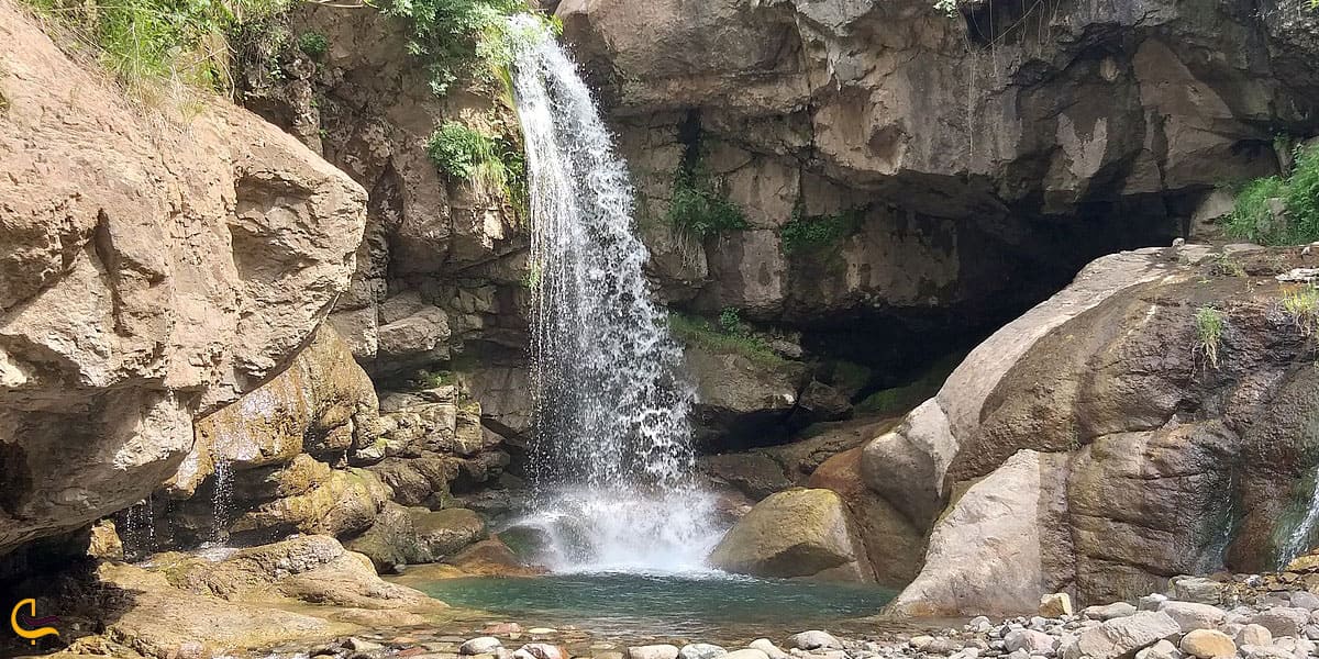 عکس آبشار هشترخان ازجاهای دیدنی اطراف زنجان