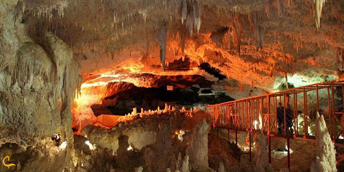 عکس غار کتله‌خور خدابنده از جاذبه های گردشگری اطراف زنجان