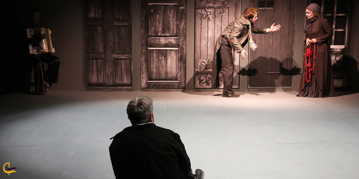 عکس سالن تماشاخانه عمارت مسعودیه تهران