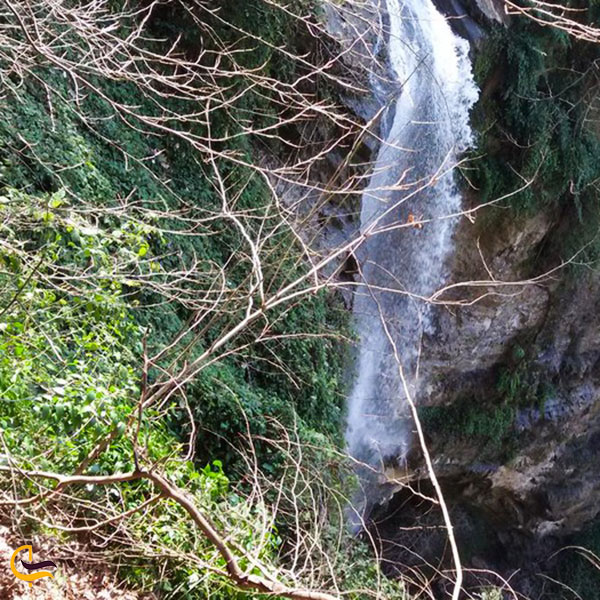 عکس آبشاراوشرشره ازجاهای دیدنی اطراف آبشار هفت بهشت گلستان
