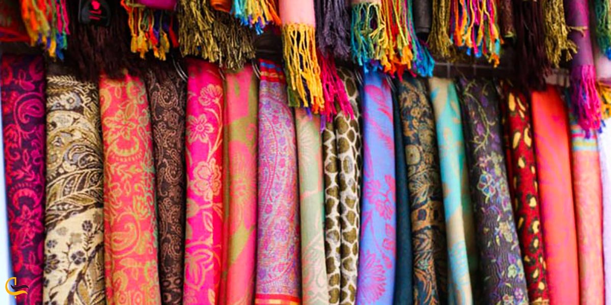 عکس  شال‌ها و پوشینه‌های پشمی قطر