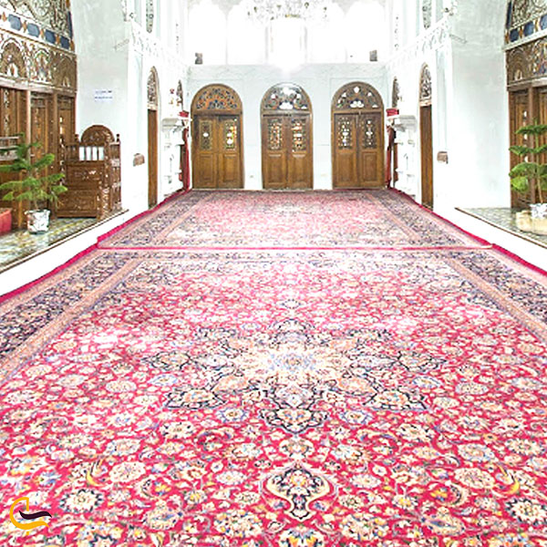 عکس فرش و کاشی‌ها خانه امینی ها قزوین