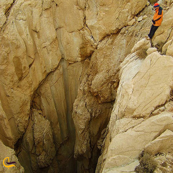 عکس غار پراو از جاهای دیدنی اطراف کرمانشاه