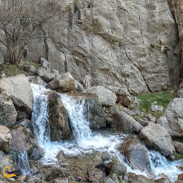 عکس آبشار تافه از جاهای دیدنی اطراف کرمانشاه