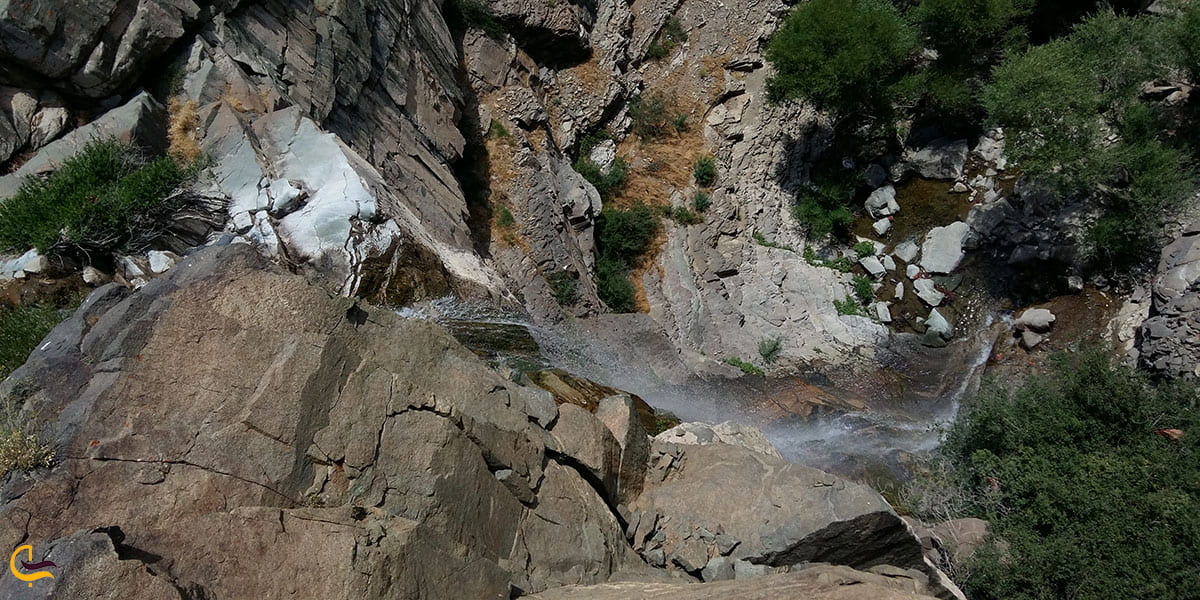 طبیعت اطراف آبشار ورچر قزوین