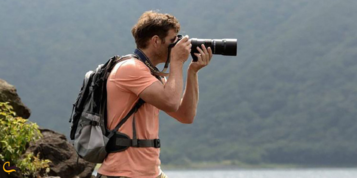 عکاسی از طبیعت   در نزدیکی ساحل دریاچه طاووس گولی اردبیل