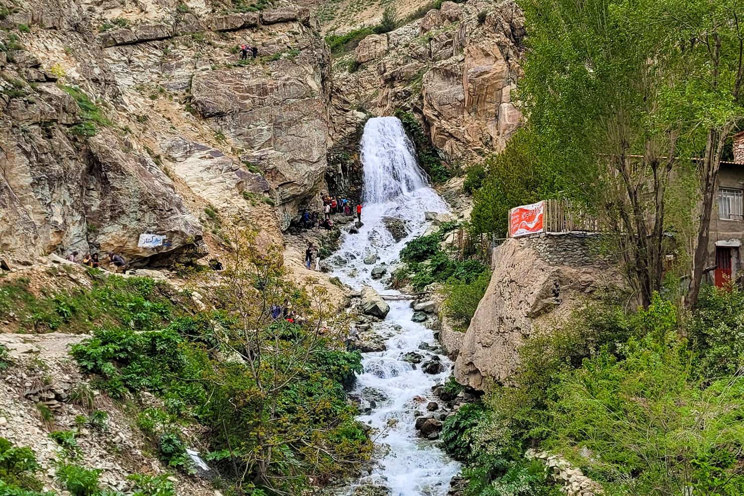 آبشار شکرآب آهار