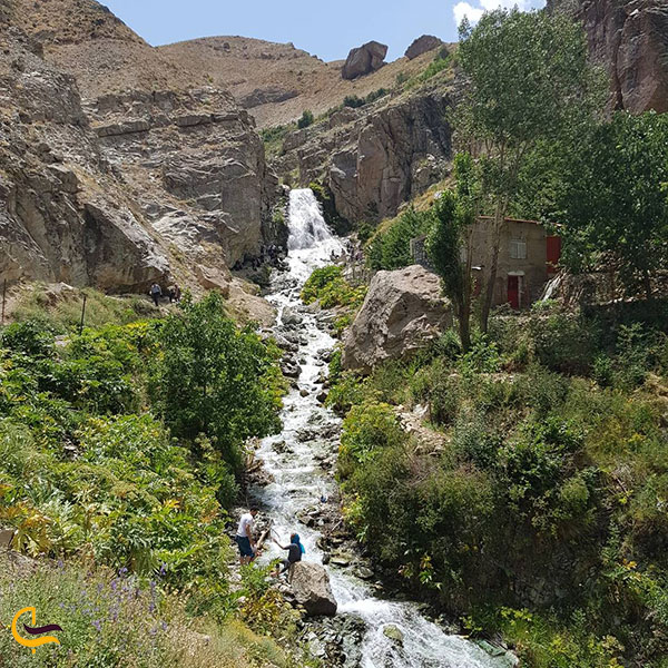 جاذبه‌های دیدنی آبشار شکرآب تهران