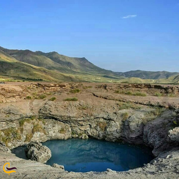 چشمه های جوشان آذربایجان غربی از بهترین چشمه های آبگرم