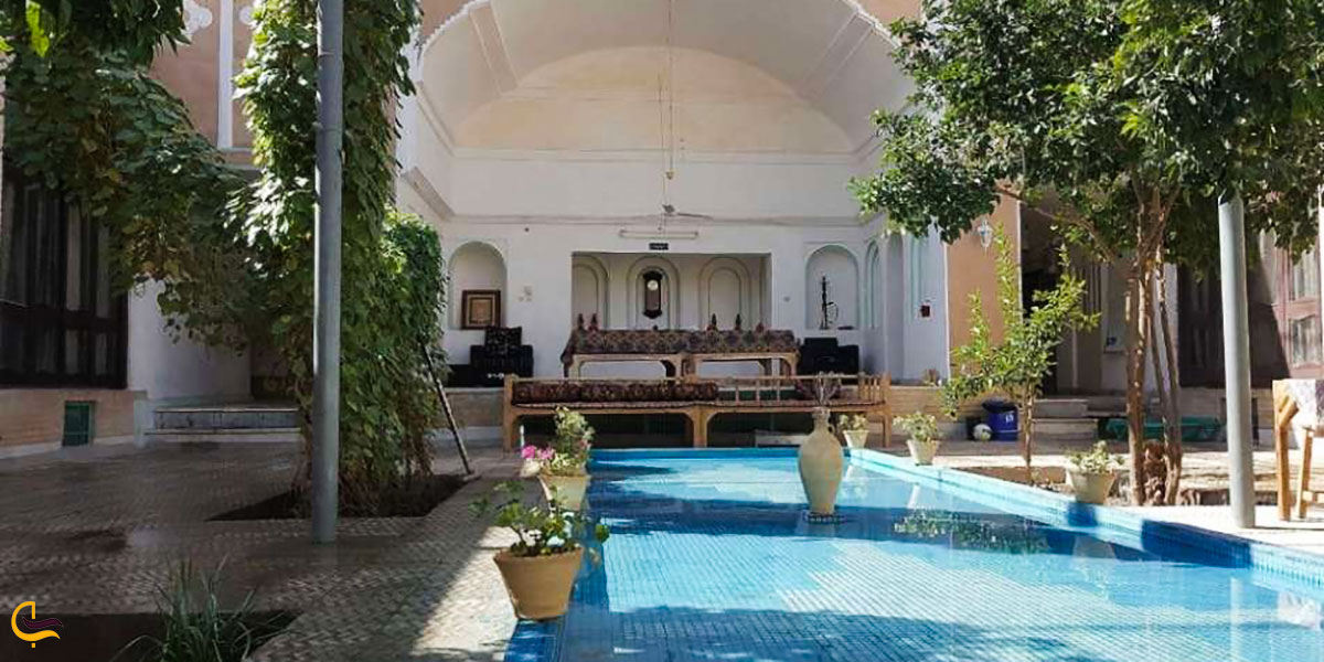 خانه تاریخی هاشم خان  از جاهای دیدنی اطراف موزه آب یزد