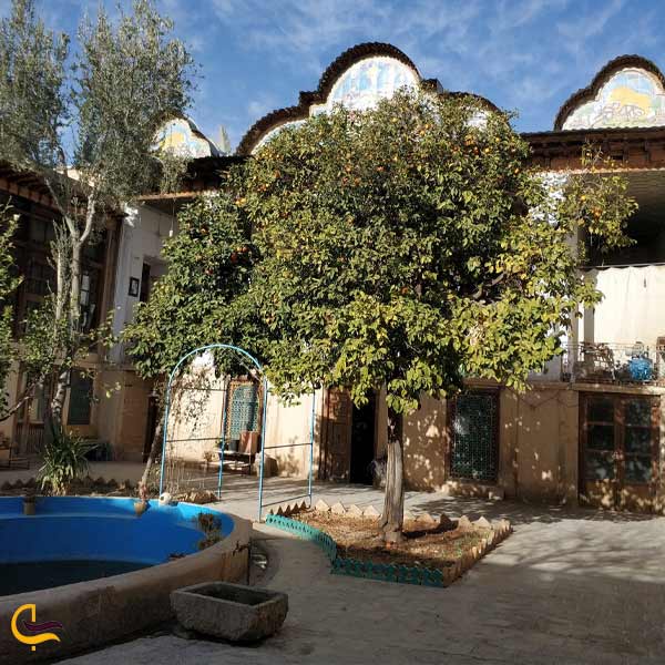 خانه سعادت از شیک ترین خانه های تاریخی شیراز