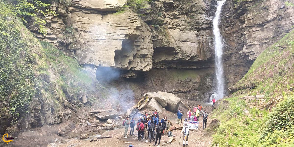 آبشار اسپی آر و جلسنگ از جاهای دیدنی جنگل لفور سوادکوه