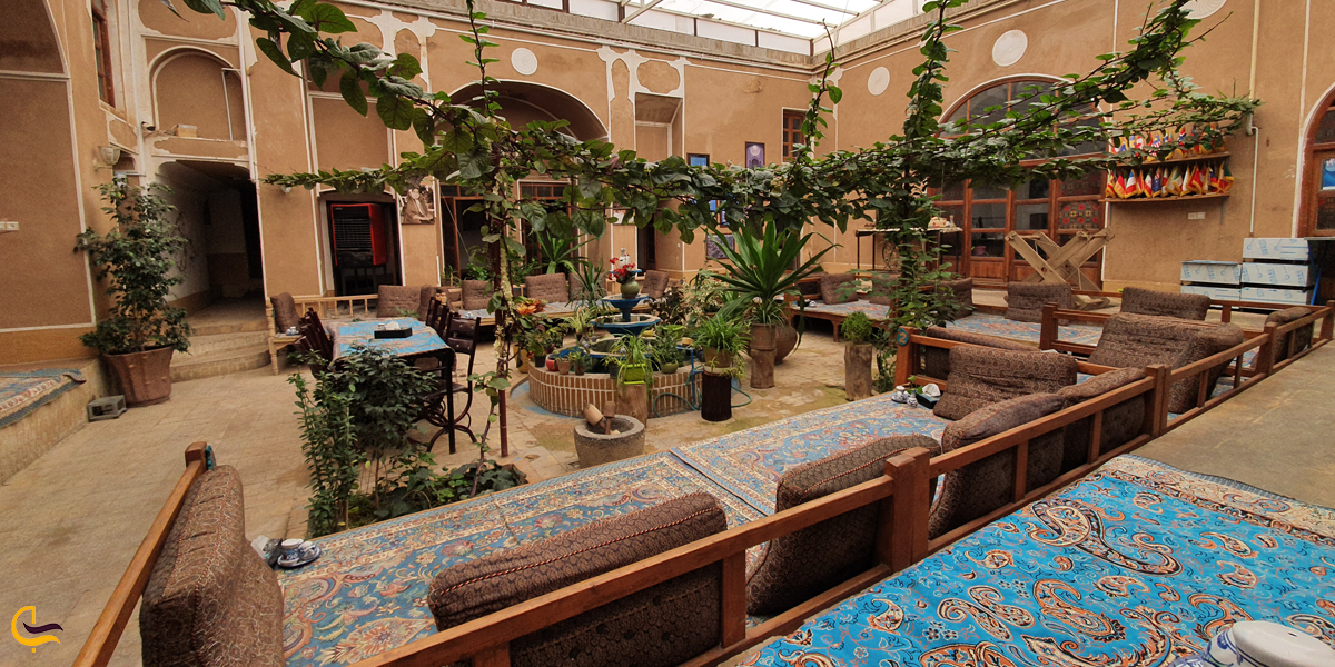 کافه ترمه و ترنج، از کافه های سنتی یزد