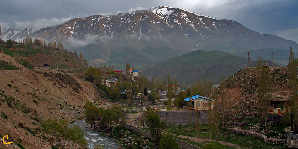 جاذبه های گردشگری روستای پلور لارین