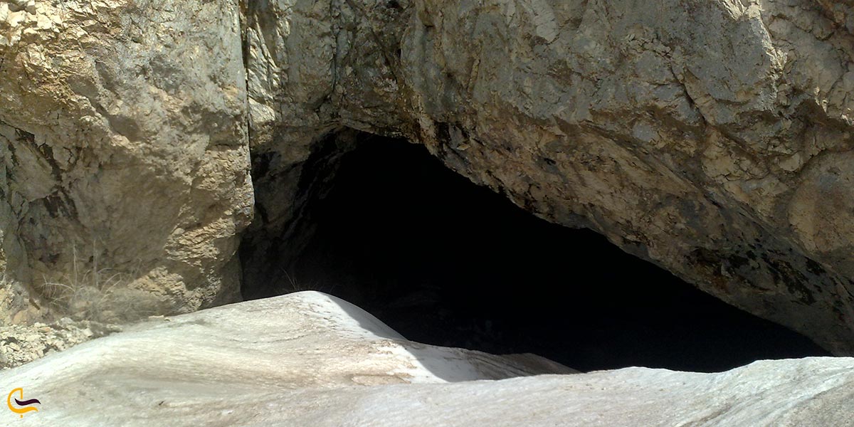 غار واردار از جاهای دیدنی طبیعی اشکورات رودسر