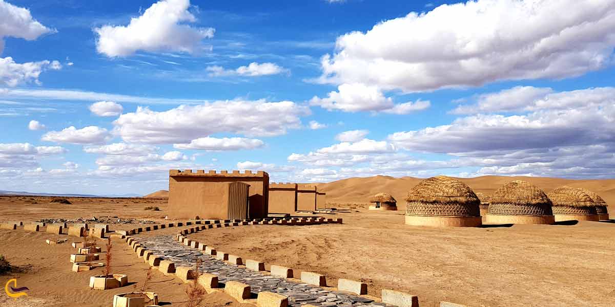 کمپ کویری ریگ زرین اردکان | کمپی محبوب در میان کمپ های کویری استان یزد