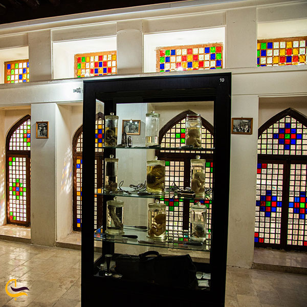 آثار موزه تاریخ پزشکی خلیج فارس درعمارت دهدشتی بوشهر