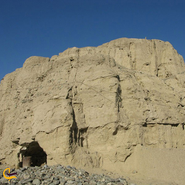 تپه مهتاب خزانه یکی از جاذبه های گردشگری اطراف زاهدان