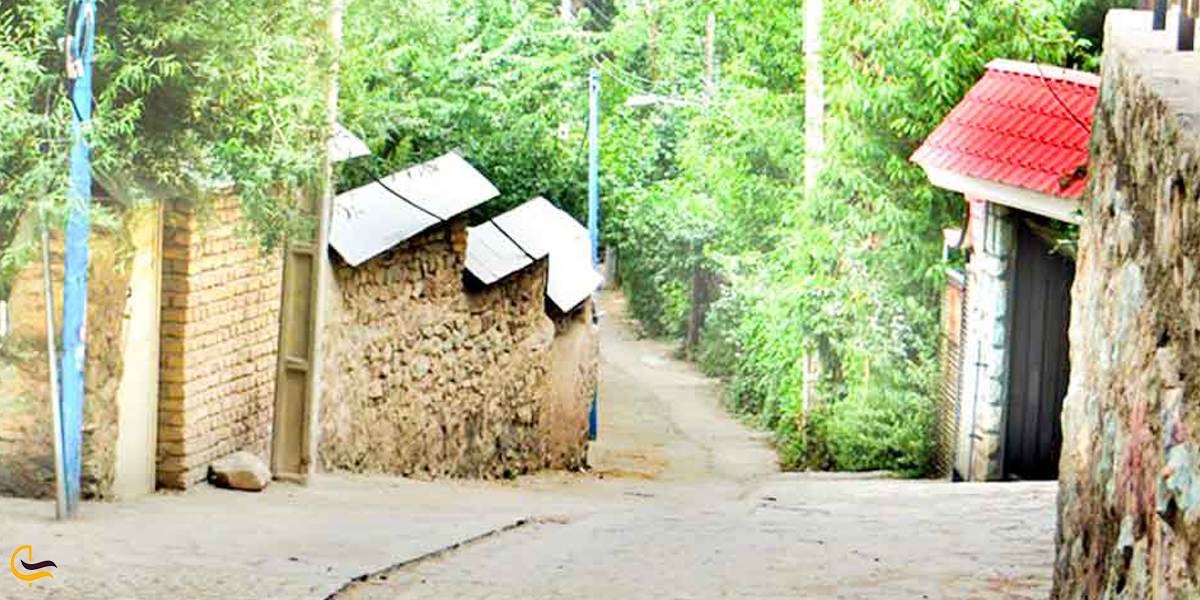 امکانات رفاهی اطراف قلعه باستانی باغ دره لواسان