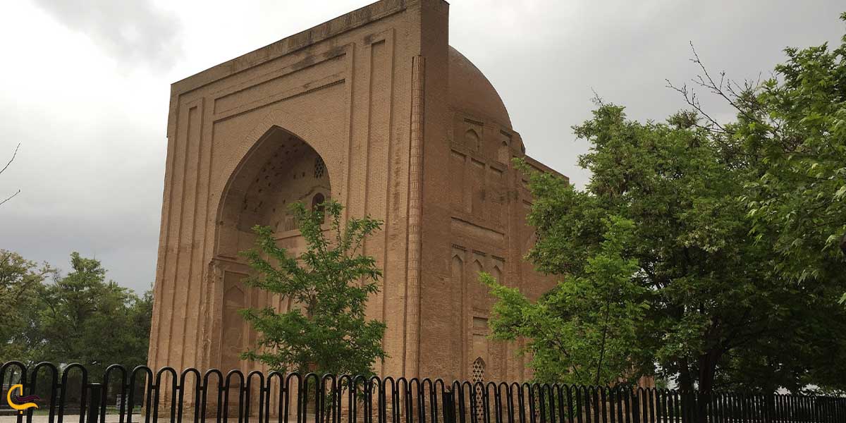 محل تدریس و علمآموزی و خانقاه و مقبره امام محمد غزالی