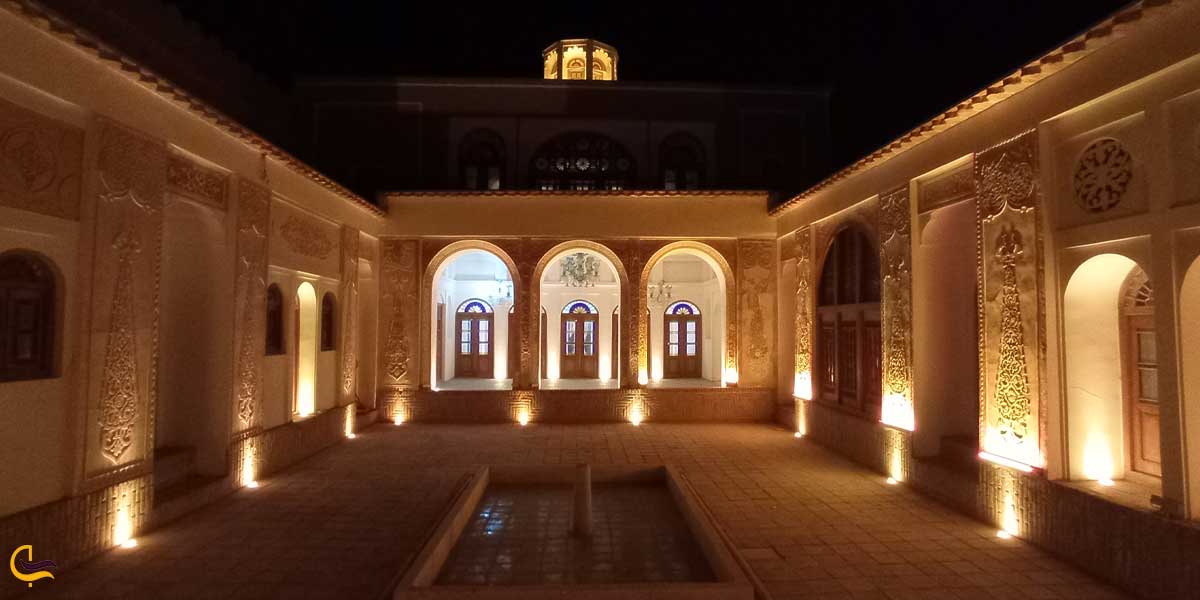 عمارت کلاه فرنگی از بخش‌های خانه حاج آقا علی