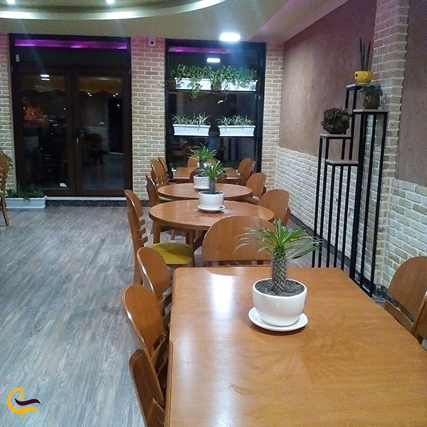 کافه رستوران ایرانویچ یکی از کافه رستوران های سمنان