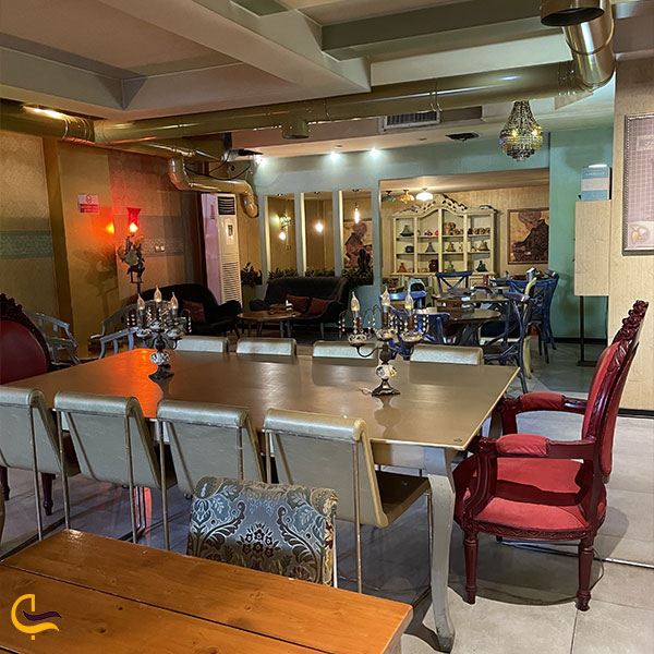 کافه دارکوب، کافه‌ای با منوی متنوع و جذاب در کرج