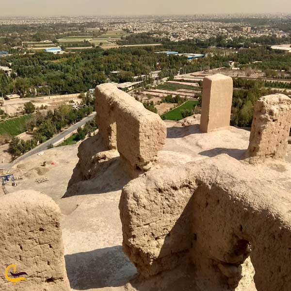 جاذبه های آتشگاه اصفهان