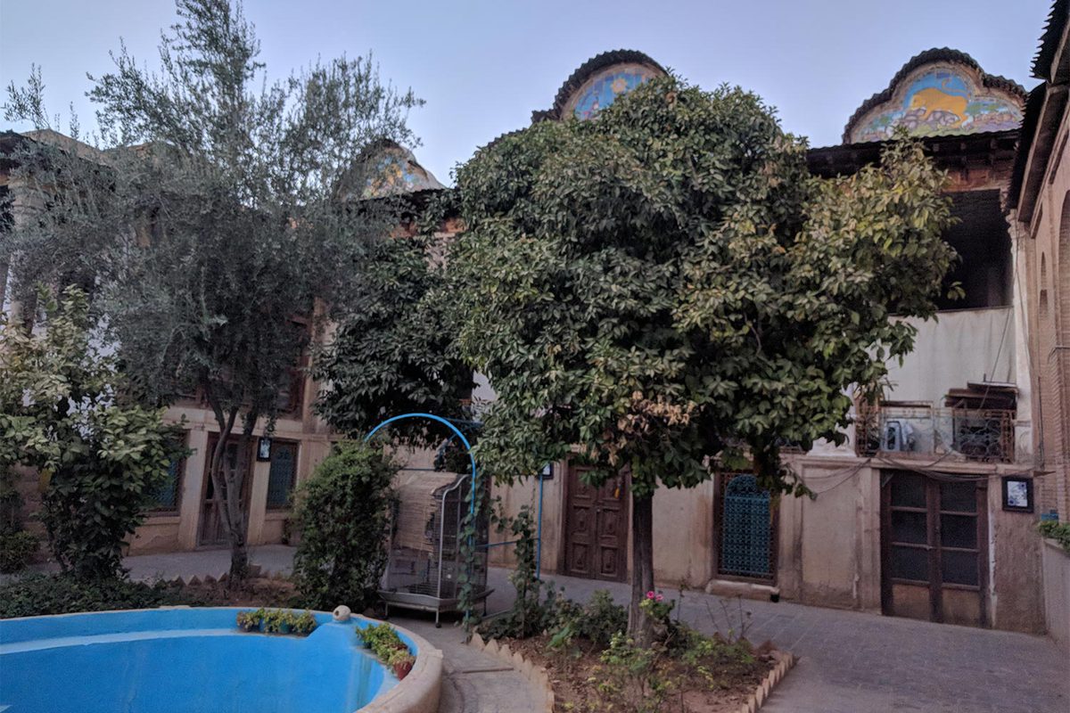 خانه سعادت شیراز | گردشگری با چاشنی خاتم‌کاری