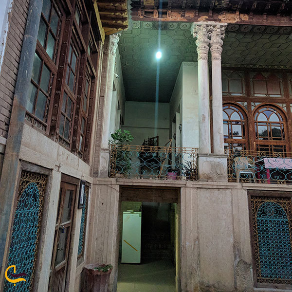 ورودی خانه سعادت شیراز