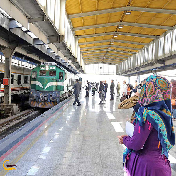 مزایای سفر به تهران با قطار 