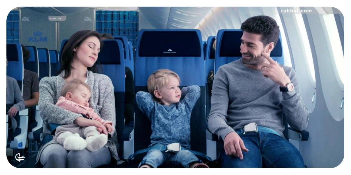 درباره سفر هوایی با کودکتان صحبت کنید