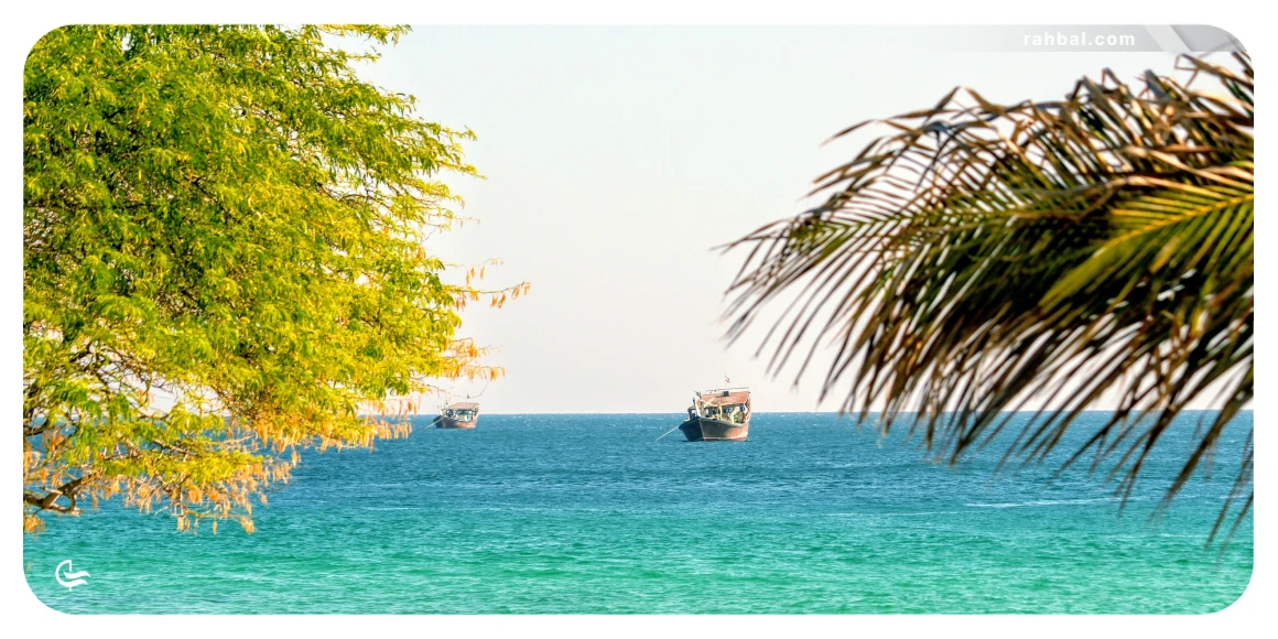 آب شیرین در دل دریای شور