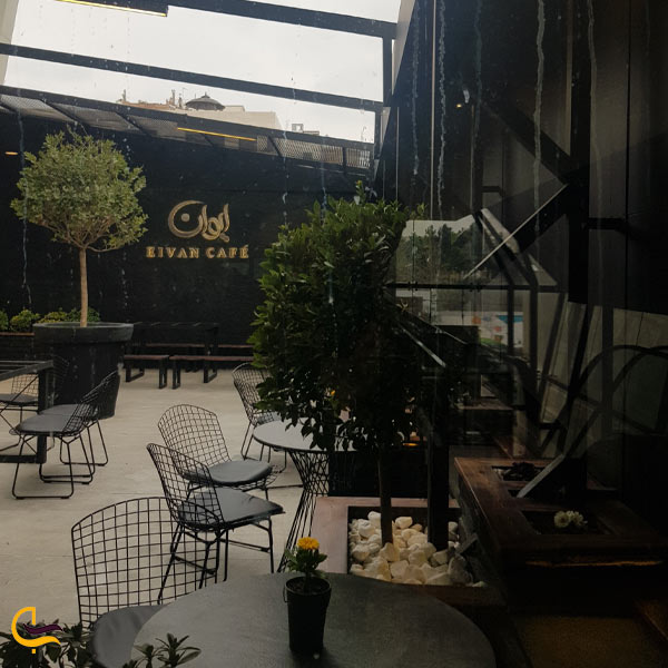 تصویری از کافه ایوان از زیباترین کافه های مشهد