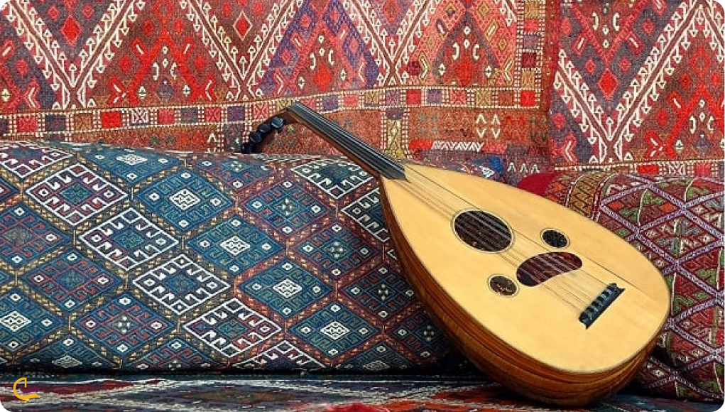 ساز عود یا بریط سوغات قشم