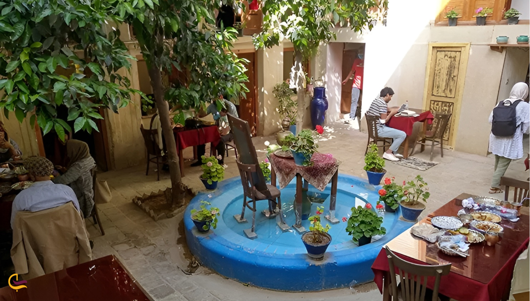 هزینه خورد و خوراک شیراز