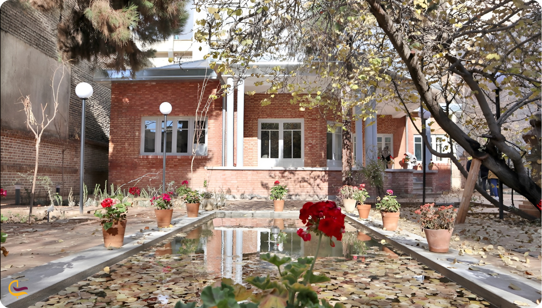 خانه نیما یوشیج