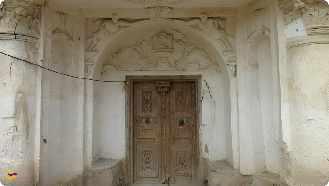 عمارت خان بابا خان بلده از جاذبه های دیدنی نور