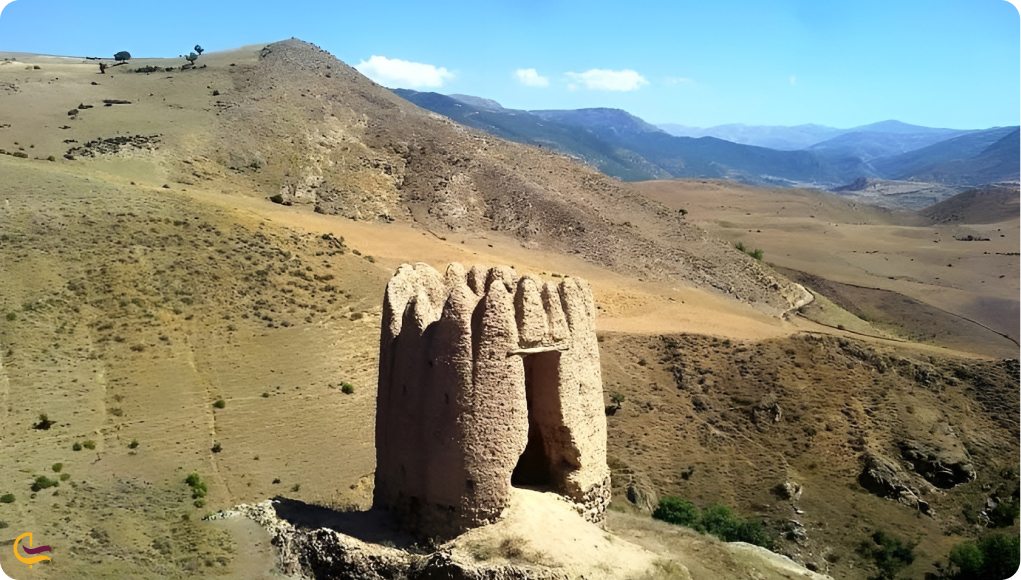 قلعه تک آغاج آستارا