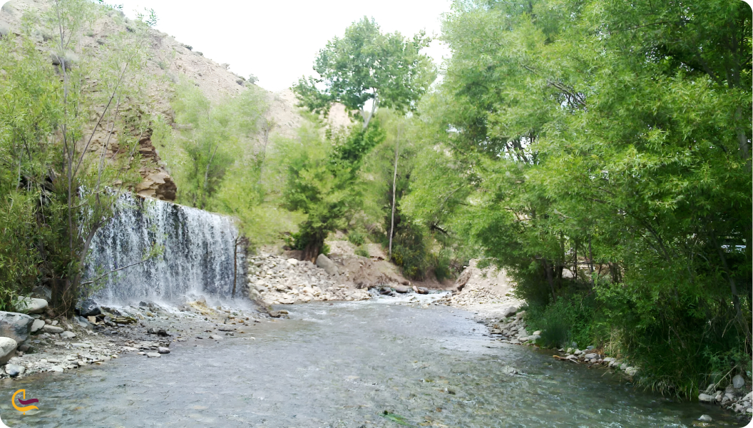 چشمه گردو از جاهای دیدنی نوشهر