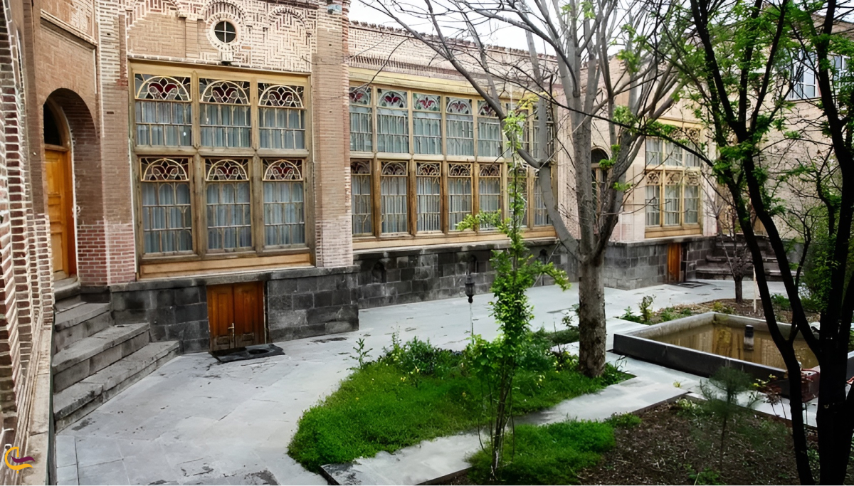 خانه میرفتاحی یا موزه مفاخر اردبیل