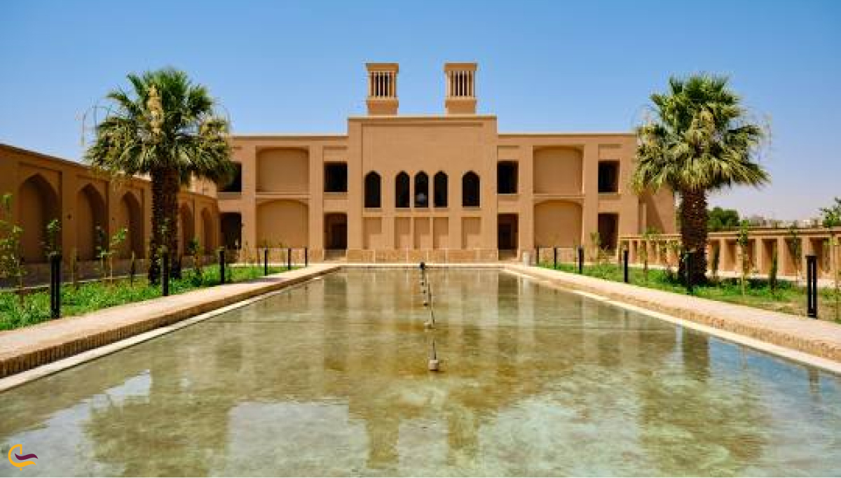 باغ دولت آباد یزد