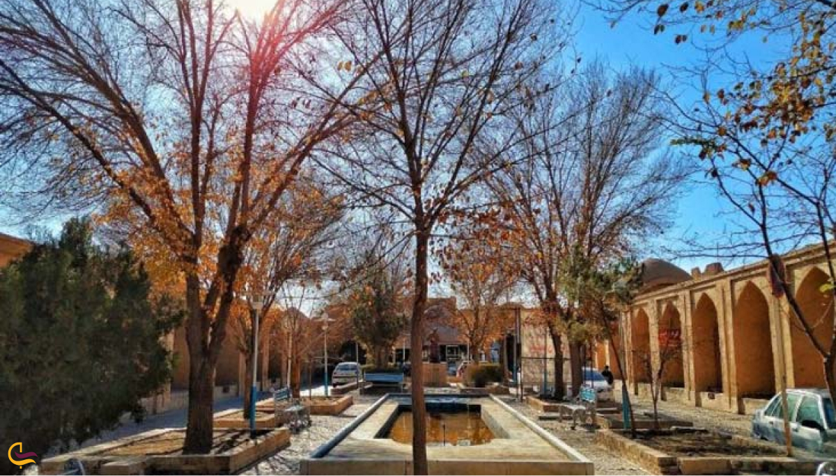 میدان خان یزد