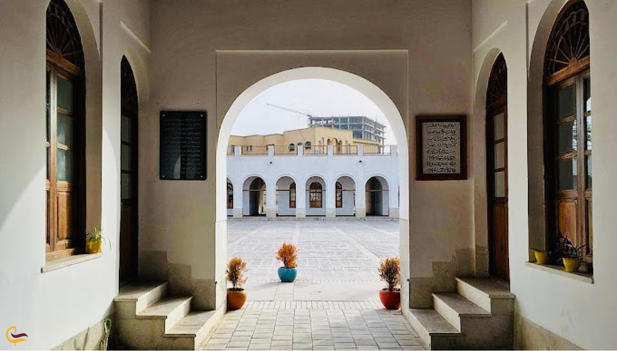 تاریخچه مدرسه سعادت بوشهر